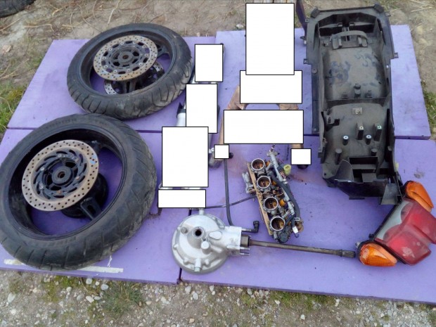 Yamaha FJR 1300 alkatr�sz , h�ts� l�mpa