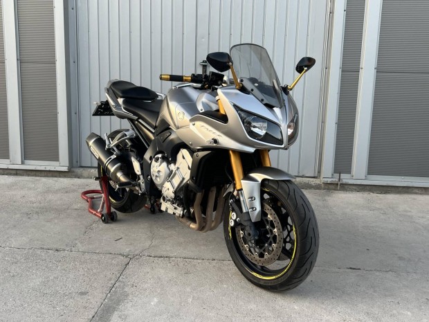 Yamaha FZ1-S ..