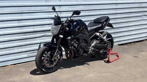 Yamaha FZ1 ....