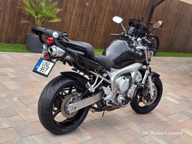 Yamaha FZ6-N Újszerű gumik. akku és láncszett l...
