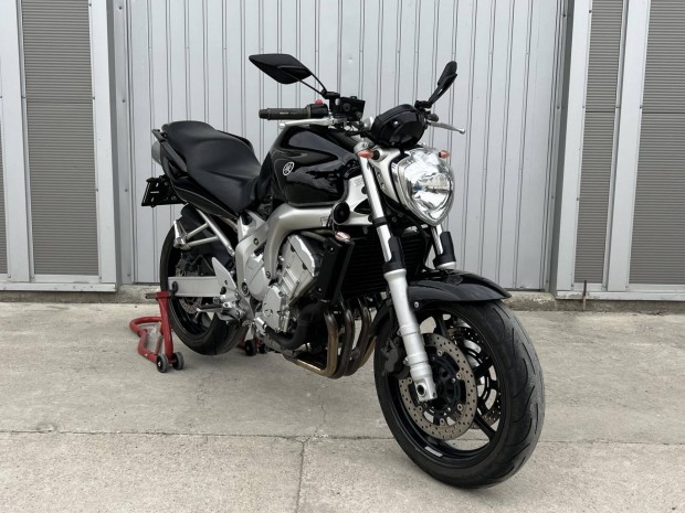 Yamaha FZ6-N ..