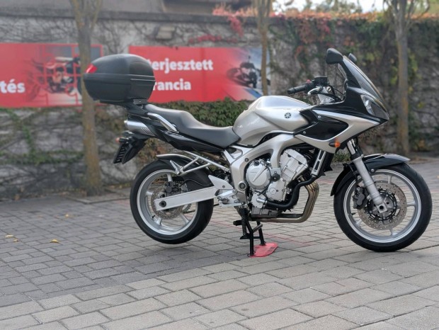 Yamaha FZ6-S (Fazer)