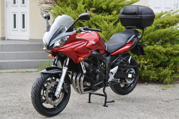 Yamaha FZ6-S (Fazer) MO-i.SZ.Knyv.Sok Extra.3-...