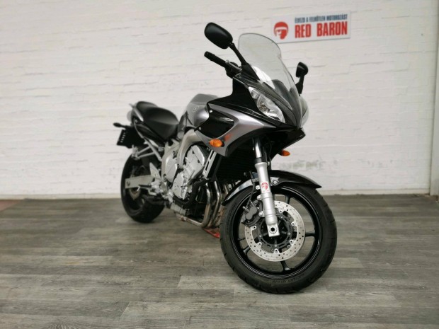 Yamaha FZ6-S (Fazer) Outlet