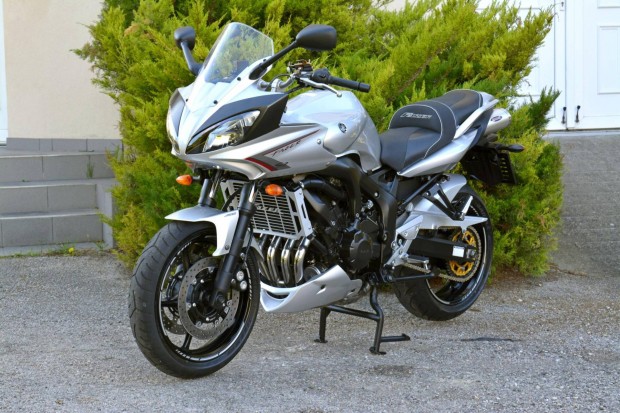 Yamaha FZ6-S (Fazer) S2.ABS.1-Tulaj.SZ.Knyv.KA...