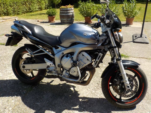 Yamaha FZ 6N