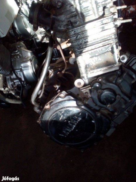 Yamaha FZ 750 alkatrész komplett blokk