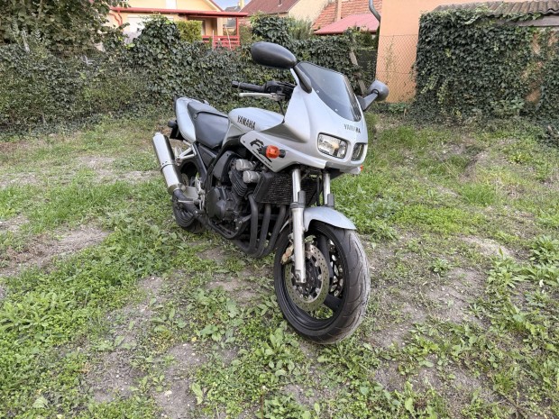 Yamaha Fazer 400