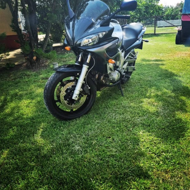 Yamaha Fazer FZ6S