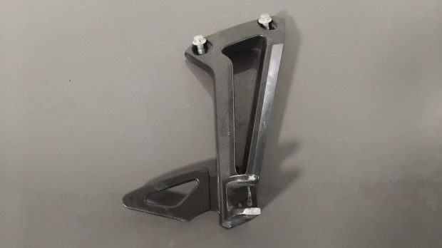 Yamaha Fz6 S2 - Jobb h�ts� l�btart� konzol