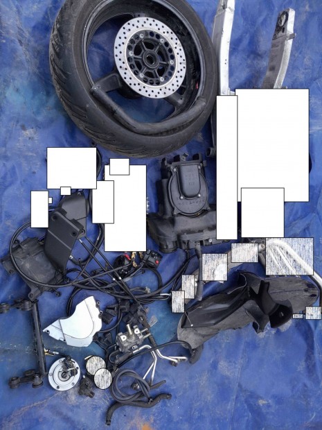 Yamaha Fzs 1000 alkatrész , kerék első kerék