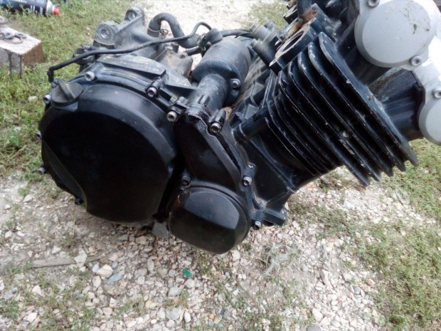 Yamaha Fzs 600 alkatrész, motorblokk működőképes