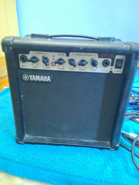 Yamaha GA 15W gitr combo