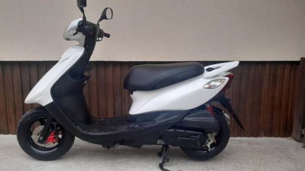 Yamaha JOG 50 4-T injektoros kitűnő állapot ház...