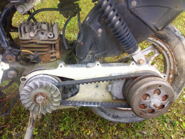 Yamaha Jog ,beállt motorblokk,nagyon olcsón eladó