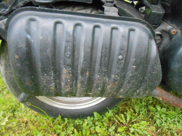 Yamaha MBK 125 cm3-es robogóról :21000 km-t hasz. kipufogó