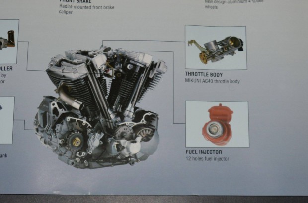 Yamaha MT-01 motorkerkpr poszter eredeti gyri reklm 59x84 cm