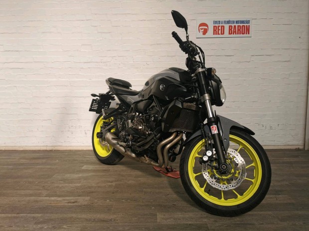 Yamaha MT-07 �r�sos RED Baron Garanci�val!