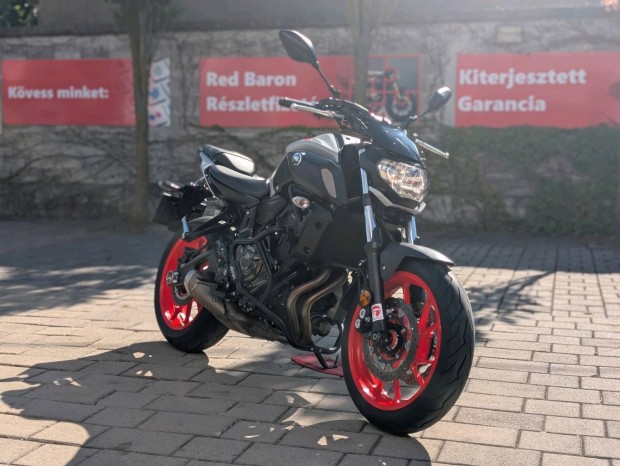 Yamaha MT-07 rsos RED Baron Garancival!