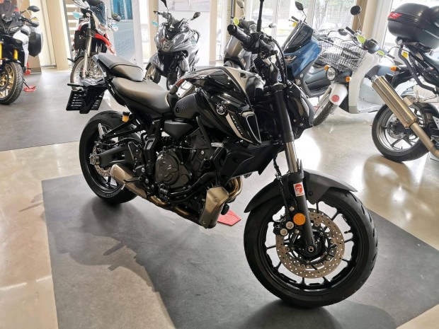 Yamaha MT-07 Pure 3+1 v rsos Red Baron garan...