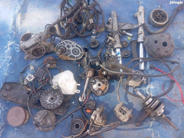 Yamaha Maxter 150 alkatr�sz