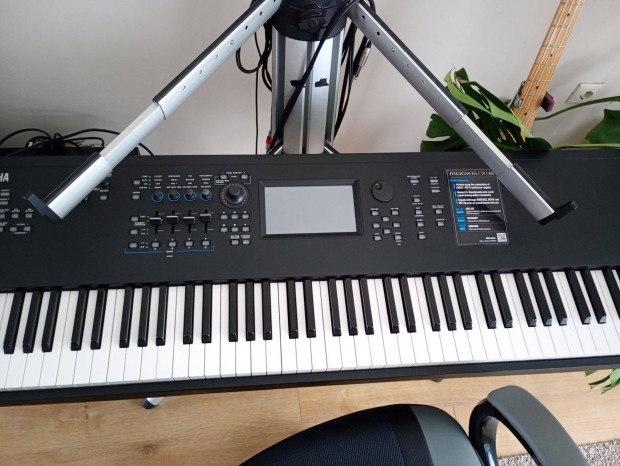 Yamaha Modx8 szintetizátor