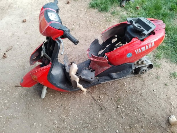 Yamaha Neos 100 50 alkatrészek alkatrész bontás