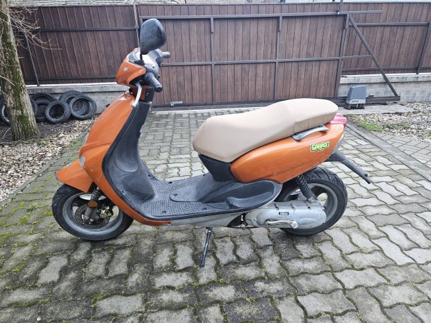 Yamaha Neos 2T robog� 