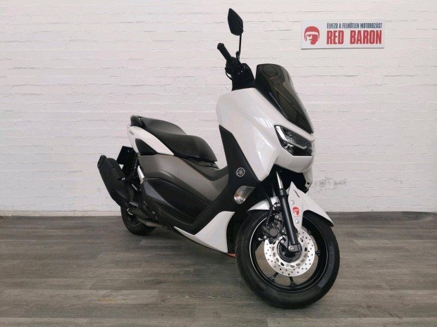 Yamaha Nmax 125 3+1 v kiterjesztett Red Baron...