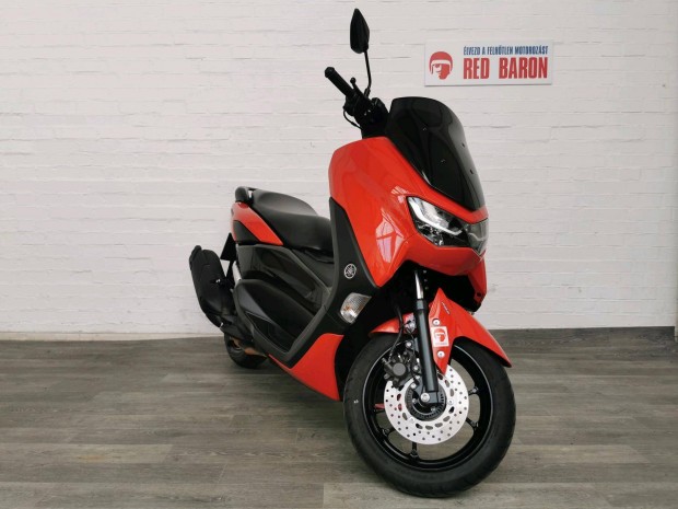 Yamaha Nmax 125 3+1 v kiterjesztett Red Baron...