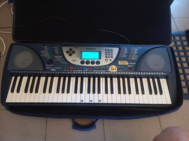 Yamaha PSR270 szintetiztor