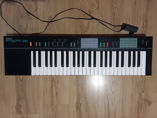 Yamaha PSR-12 