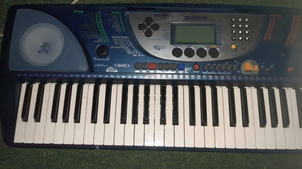 Yamaha PSR-270 szintetiztor