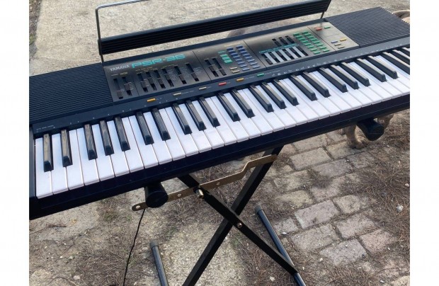 Yamaha PSR-36 szintetiztor