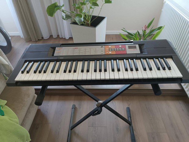 Yamaha PSR F50 szintetiztor
