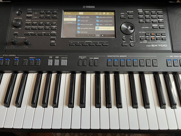 Yamaha PSR SX 700 Szintetiztor 