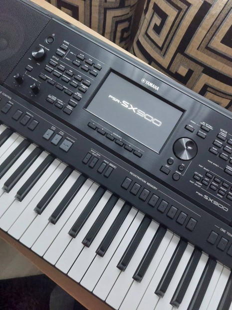 Yamaha PSR SX 900