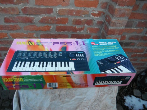 Yamaha PSS-11 Portasound digitlis zongora keyboard