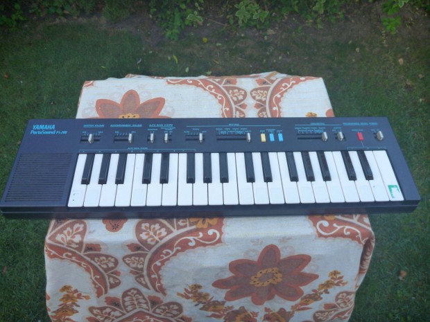 Yamaha PS-200 elektromos zongora, Keyboard