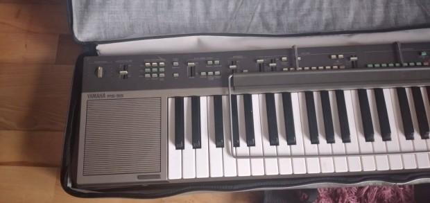 Yamaha PS-55 szinti