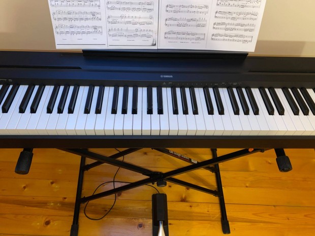 Yamaha P-45 P45 digitlis legjobb tanul zongora llvnnyal, pedllal