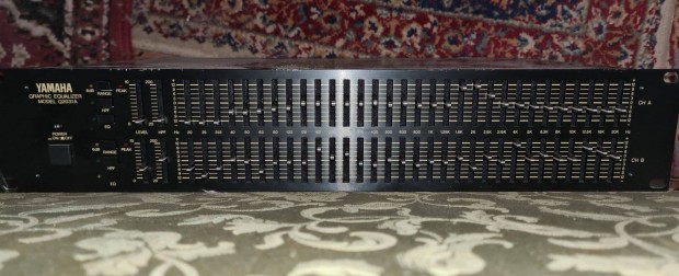 Yamaha Q 2031 A Graphic Equalizer - made in Japan