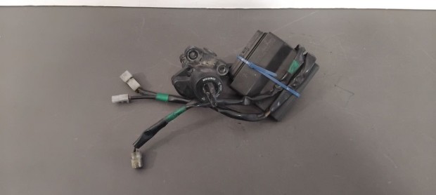 Yamaha R1 Gy�jt�s elektronika, kapcsol�, 1 kulcs