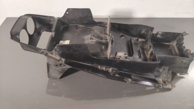 Yamaha R1 '98-01 - Ülés alatti idom