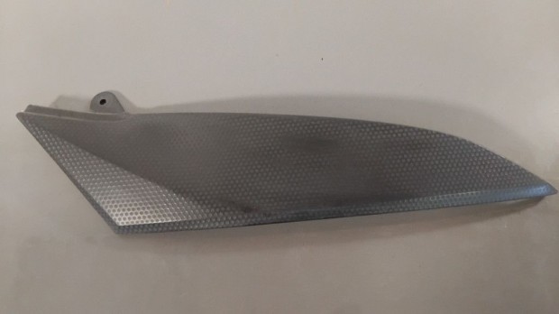 Yamaha R1 - Jobb oldali idom - 5VY-24139-00