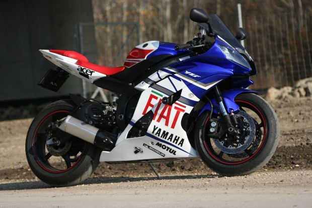 Yamaha R6R Rossi Idomszett