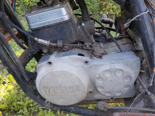 Yamaha RD 80 LC -ről :33000 km-t hasz. hiányos motorblokk