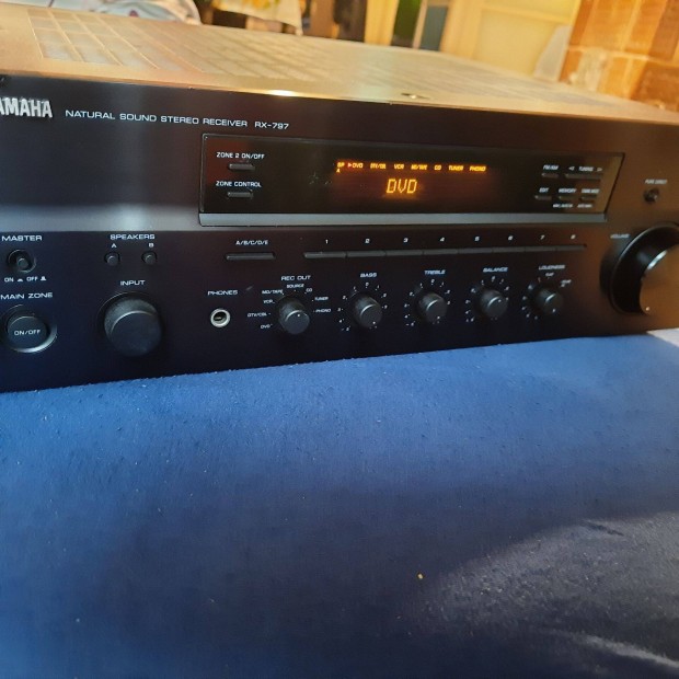 Yamaha RX-797 stereo erst