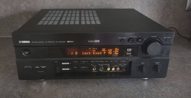 Yamaha RX-V800 5.1-es AV receiver rdierst