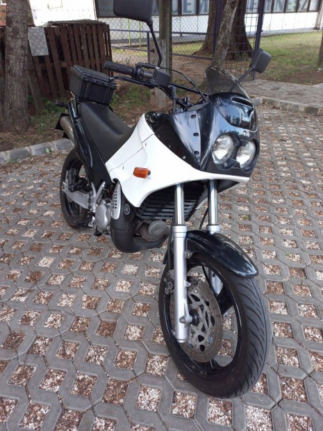 Yamaha TDR125 R